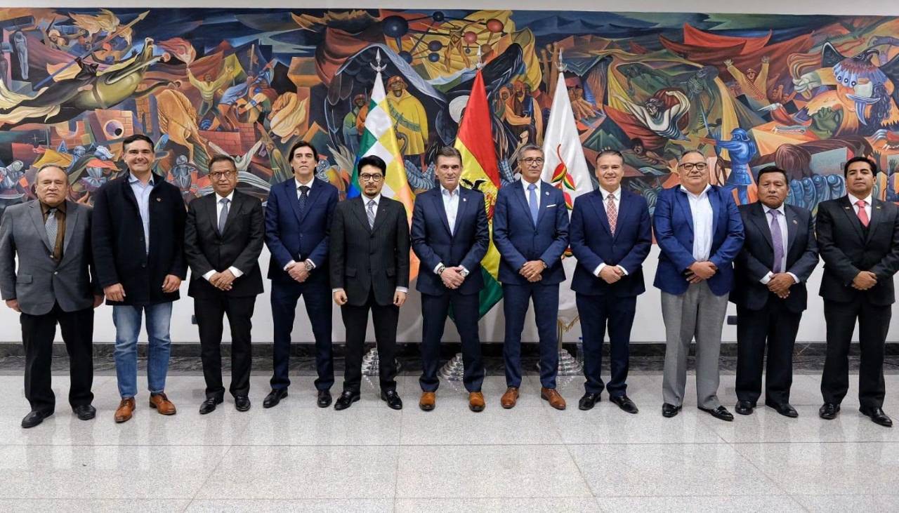 Aramayo descarta “superministerios” y anuncia una respuesta más eficiente del Estado a los desafíos 