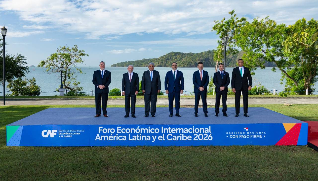 Se desarrolla el Foro económico en Panamá que reúne a presidentes de ocho países latinoamericanos