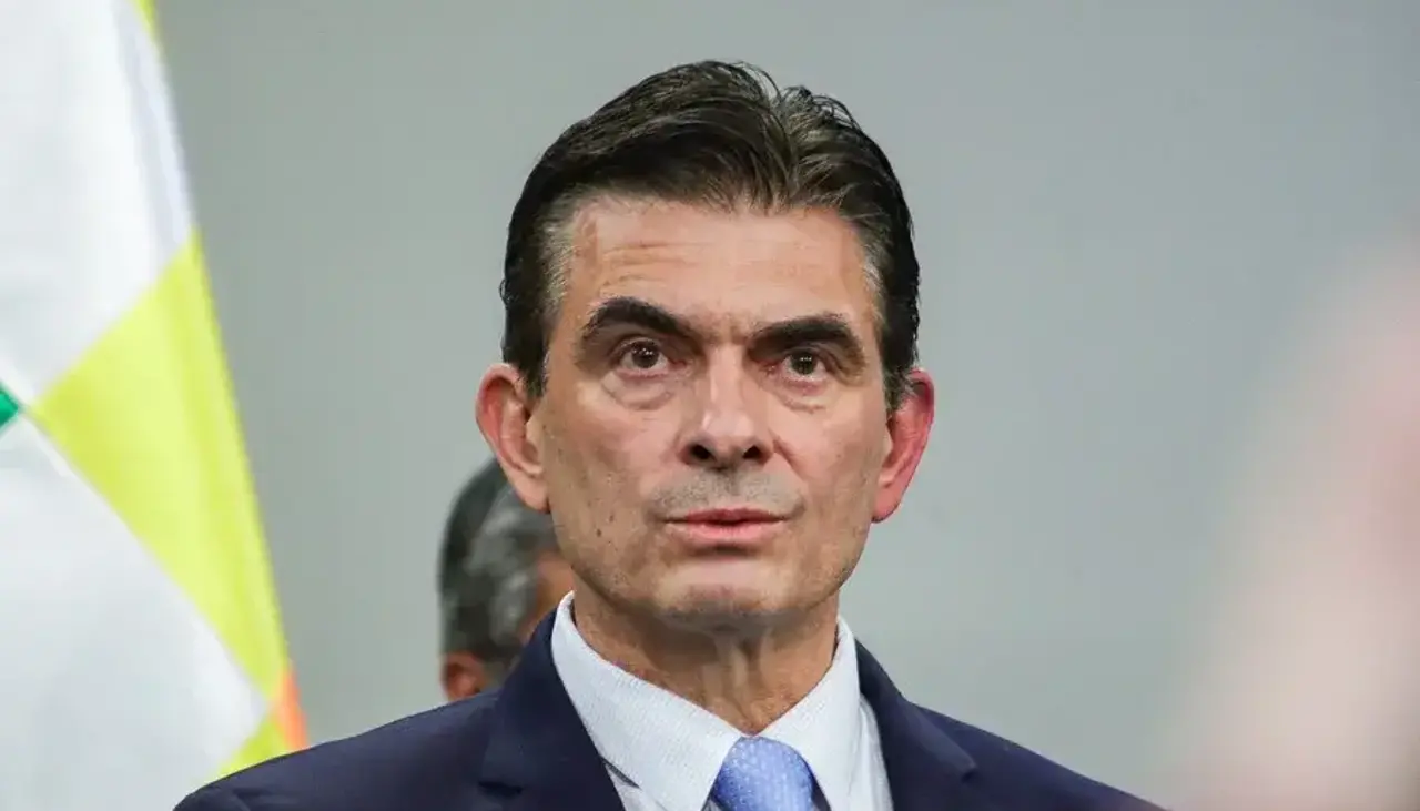 Gobierno enfrenta renuncias en Cultura y Educación: se alejaron dos viceministros y el director de Secundaria en tres días