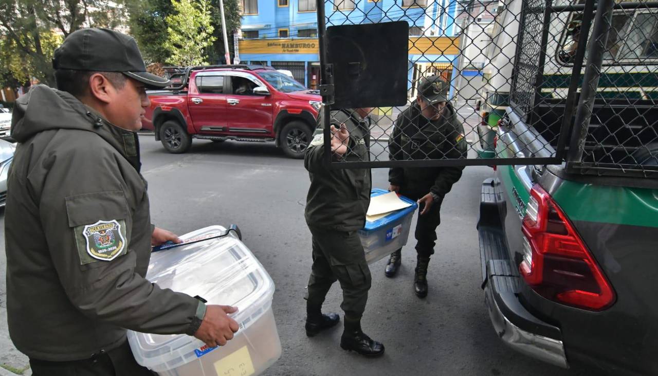 Abogado dice que no fueron notificados del allanamiento al departamento de Luis Arce