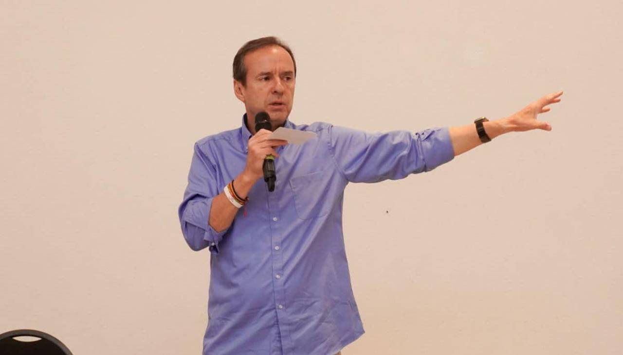 “Si no cambiamos la Constitución tendremos que cocinar a leña”: Tuto anuncia una propuesta de reformas