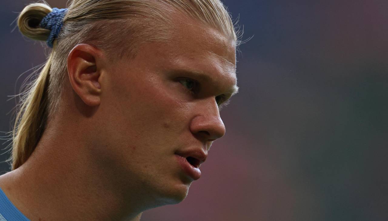 Erling Haaland impacta con radical cambio de look: “Parezco Kevin de ‘Mi pobre angelito’”