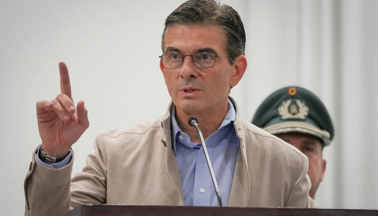 Paz anuncia la llegada del presidente del BID con “miles de millones de dólares” para inversiones y generar empleo