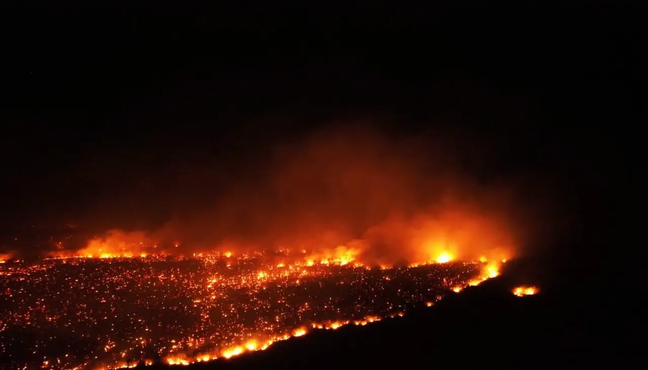 Ñembi Guasu en llamas: claman por ayuda para frenar el fuego