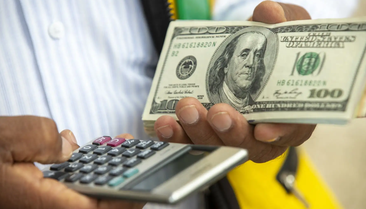 Dólar referencial cierra su segunda semana consecutiva por encima de los Bs 10 para la venta