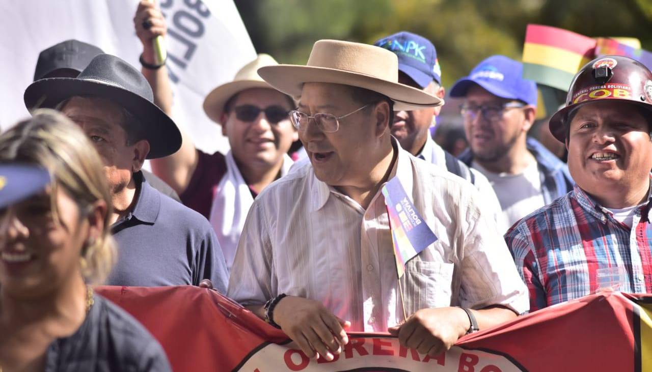 Arce se dirige a la COB y dice que necesitará de su “musculatura” para enfrentar un “neoliberalismo maquillado”