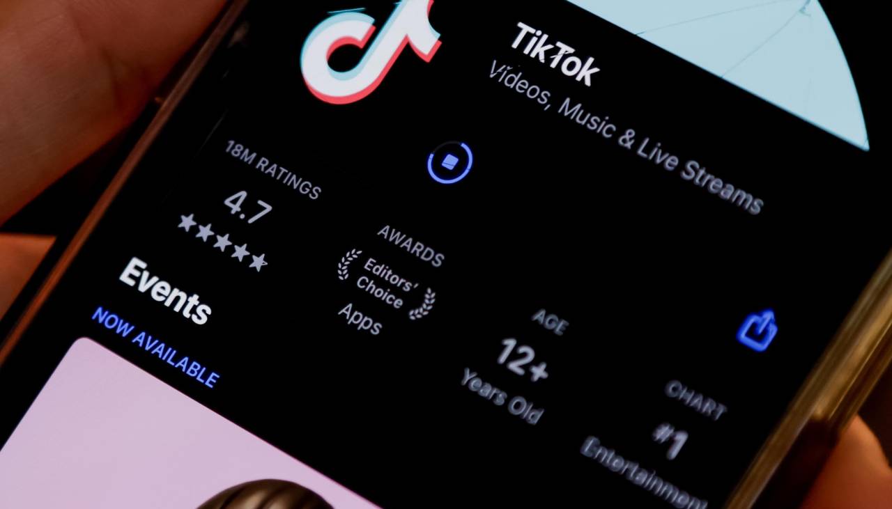 TikTok dice que reanuda su servicio en EEUU por la garantía recibida de Trump