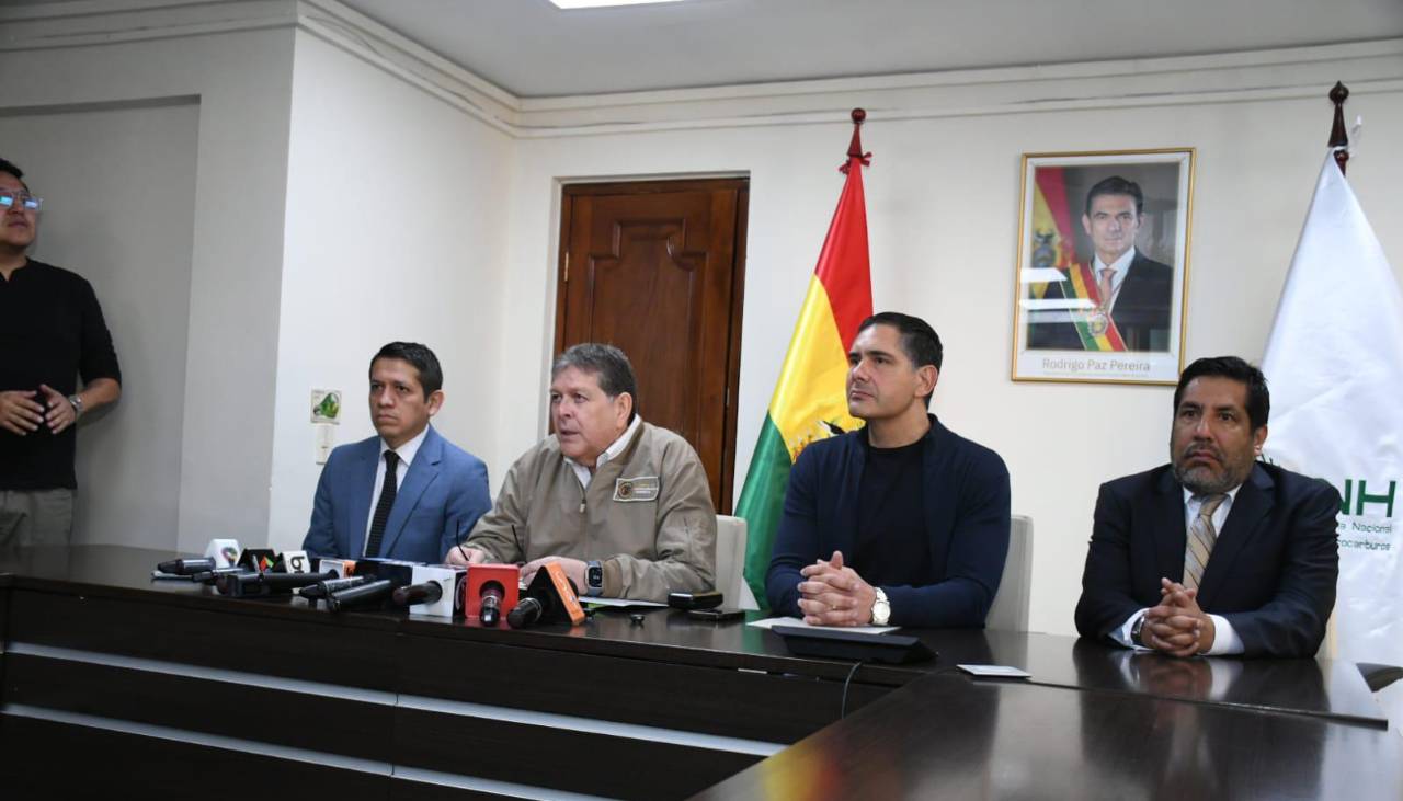 Tras la intervención a YPFB y ANH, hallan 600 usuarios irregulares: “No seguiremos trabajando con delincuentes”