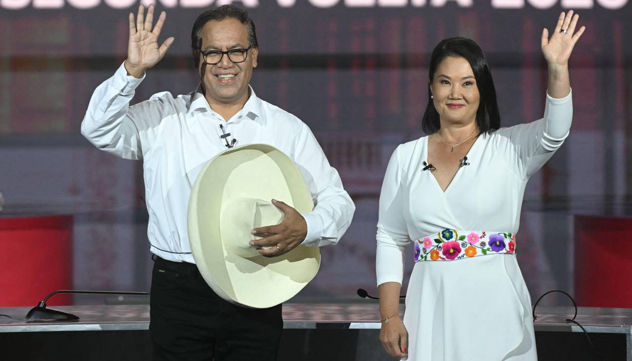 Segunda vuelta: Más de 27 millones de peruanos están llamados a votar este domingo