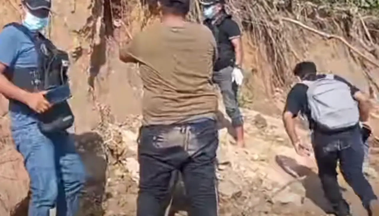 Yapacaní: Encuentran un cadáver enterrado de cabeza en la excavación de un pozo