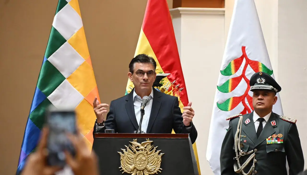 ”Raya en la conspiración”: Vocero presidencial cuestiona pedidos de renuncia