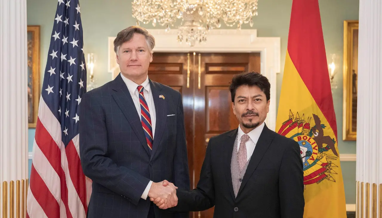 Landau tras reunión con Aramayo: “Nos enorgullece asociarnos mientras buscan reconstruir su país”