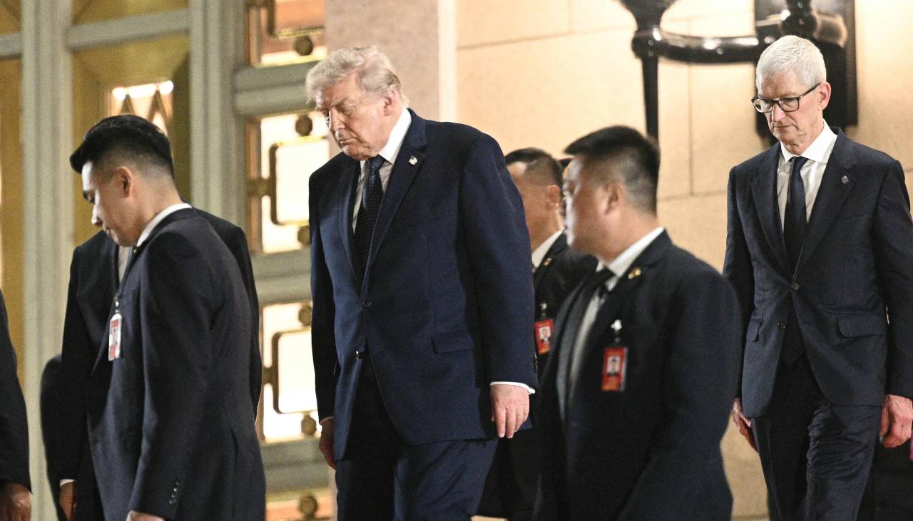 Trump afirma que Xi le ofreció su ayuda para desbloquear el estrecho de Ormuz