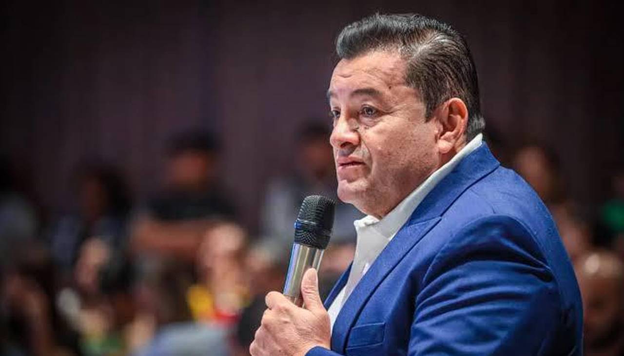 Jhonny Fernández paga Bs 10.320 de impuestos restituidos tras denuncia de la Alcaldía cruceña