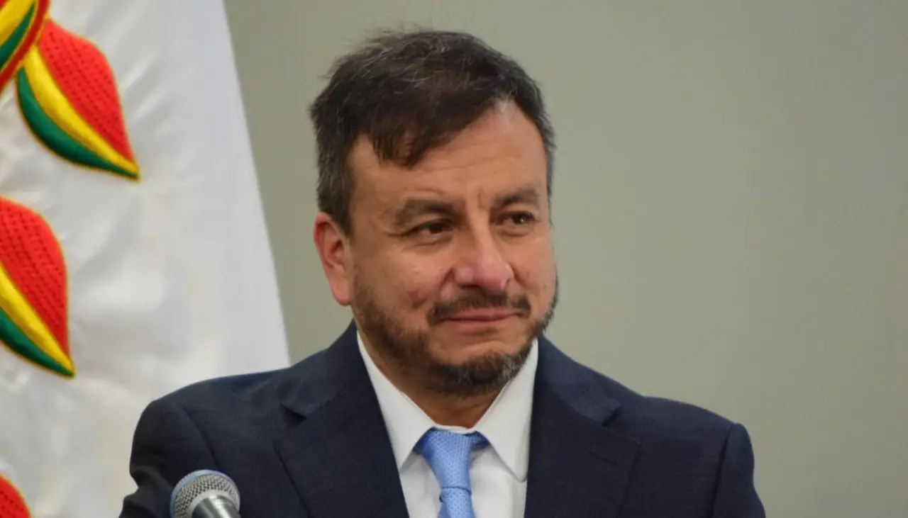 Fiscalía volverá a convocar al ministro Medinaceli por presunta compra de combustible con sobreprecio