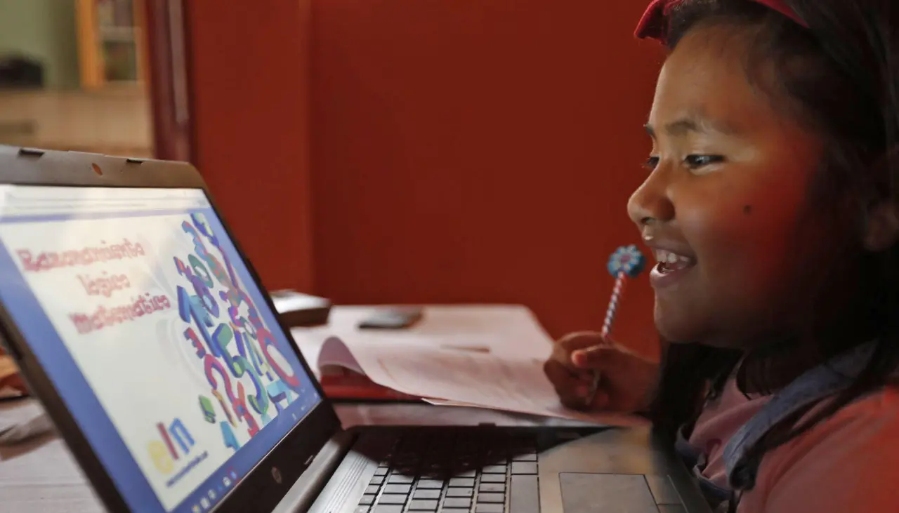 Rigen clases virtuales en Santa Cruz de la Sierra, La Paz, El Alto y Potosí ante incremento de contagios de sarampión