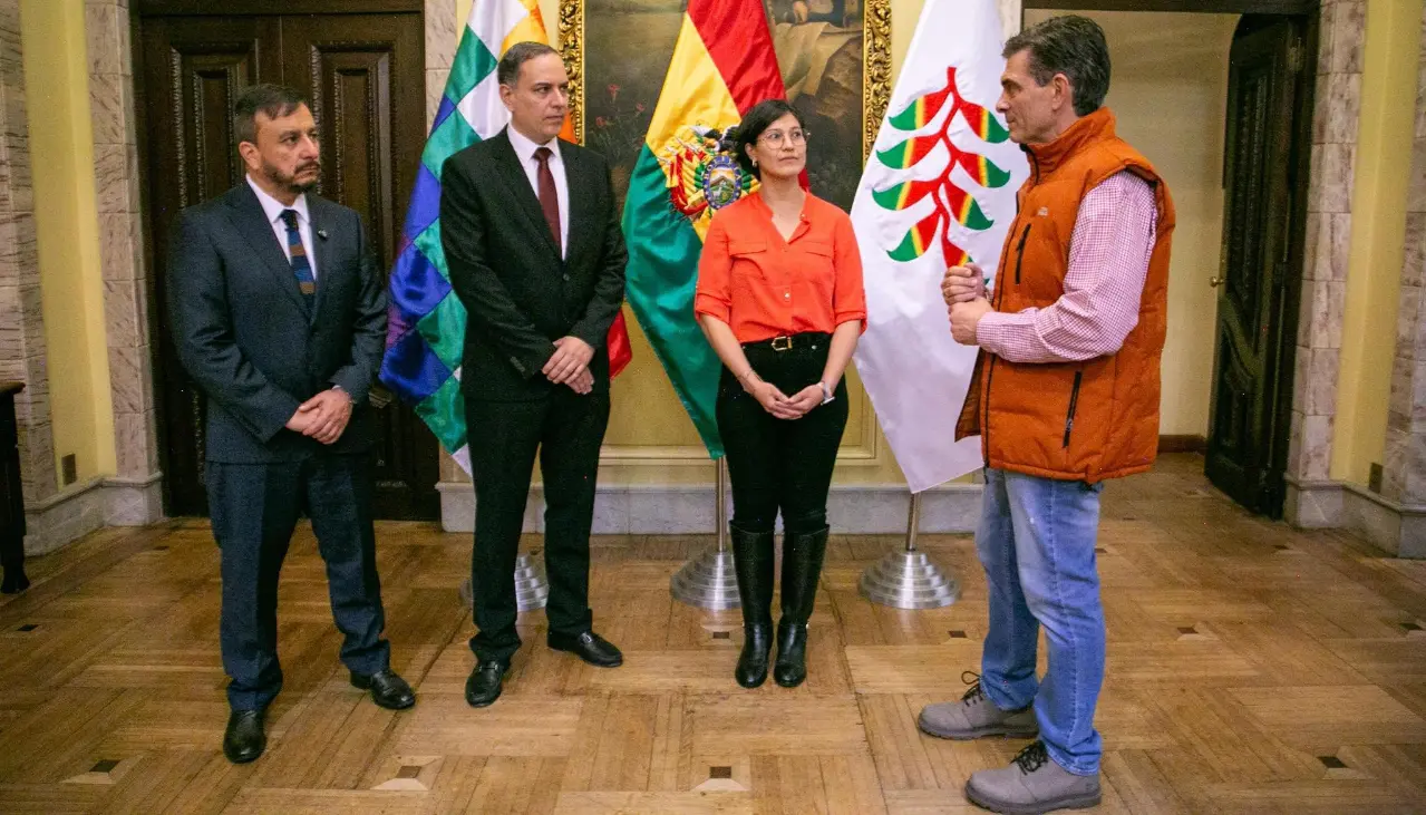 Cambios en YPFB y ANH: Yussef Akly y Margot Ayala asumen el mando en ambos instituciones