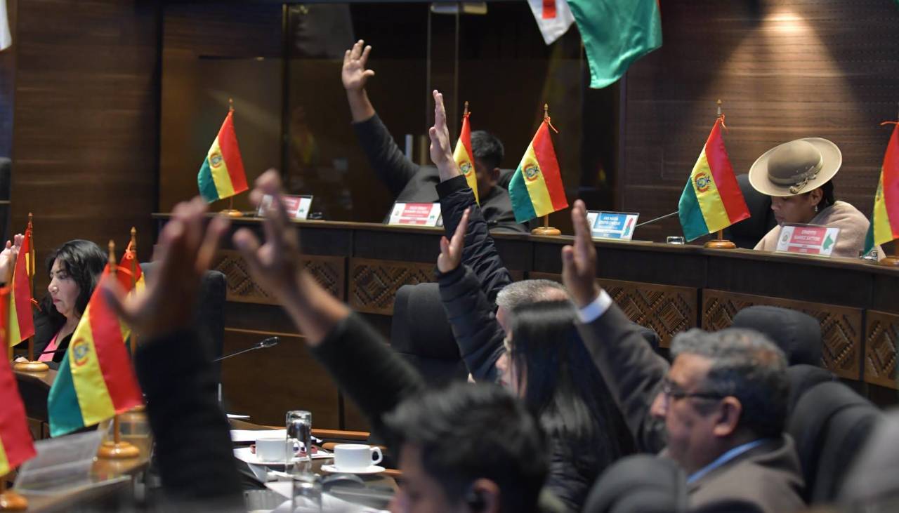 El Senado aprueba la Ley de Acceso a la Información pública y la remite a Diputados; gremios de la prensa destacan el avance