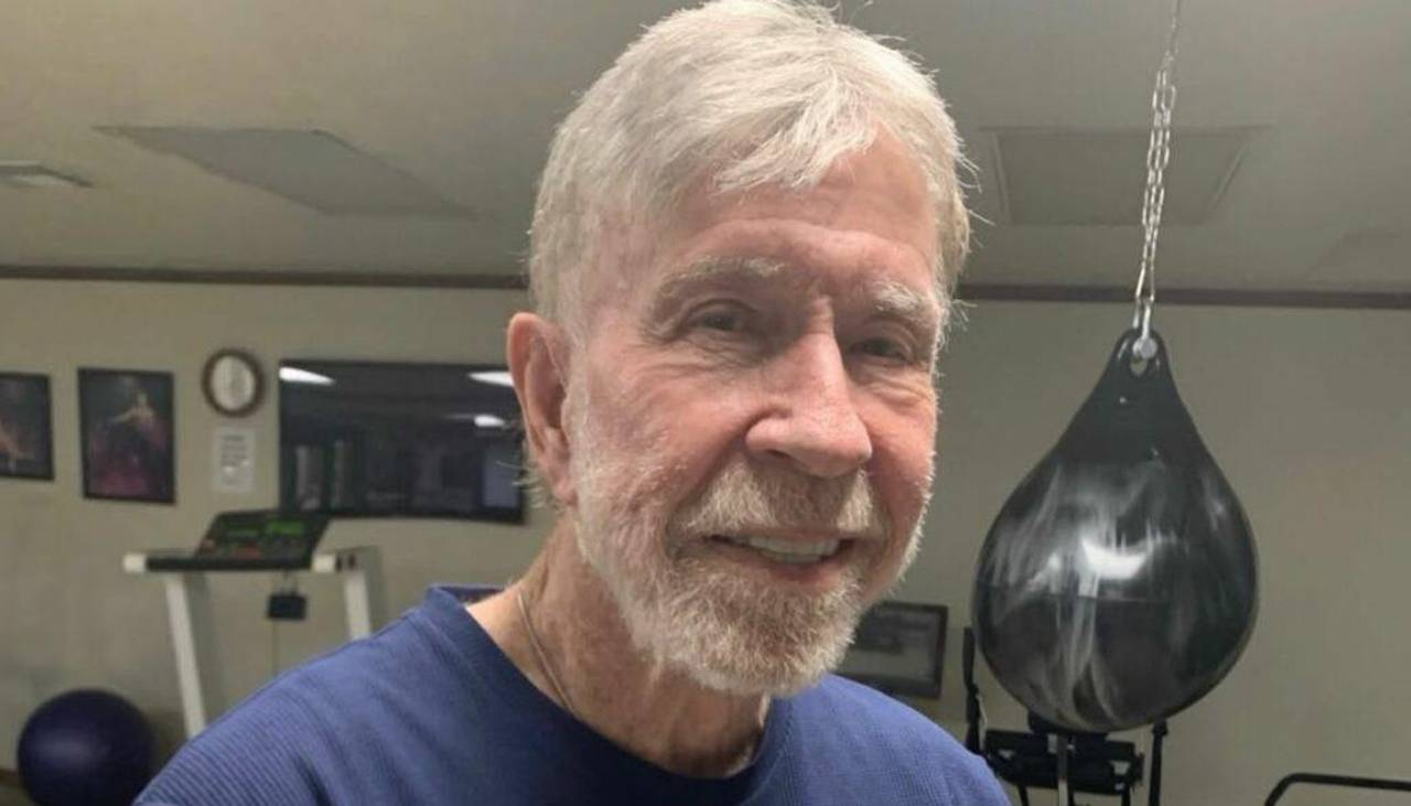 Chuck Norris es hospitalizado por emergencia médica en Hawái, según TMZ