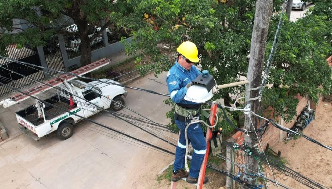 Crédito del BID: Paz promulga la ley para activar el plan de alumbrado público LED