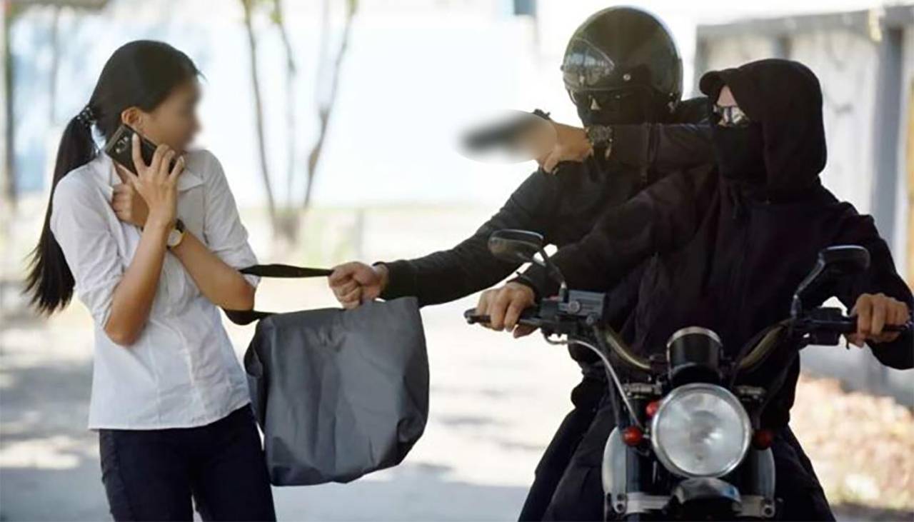 Vecinos denuncian una ola de atracos en el Plan Tres Mil y exigen mayor presencia policial
