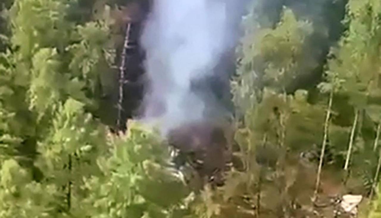 Un avión con cerca de 50 personas a bordo se estrella en Rusia