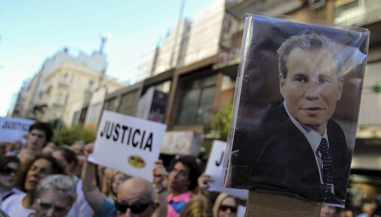 Alberto Nisman fue asesinado por su investigación en el caso AMIA, ratifica informe Fiscalía Federal argentina