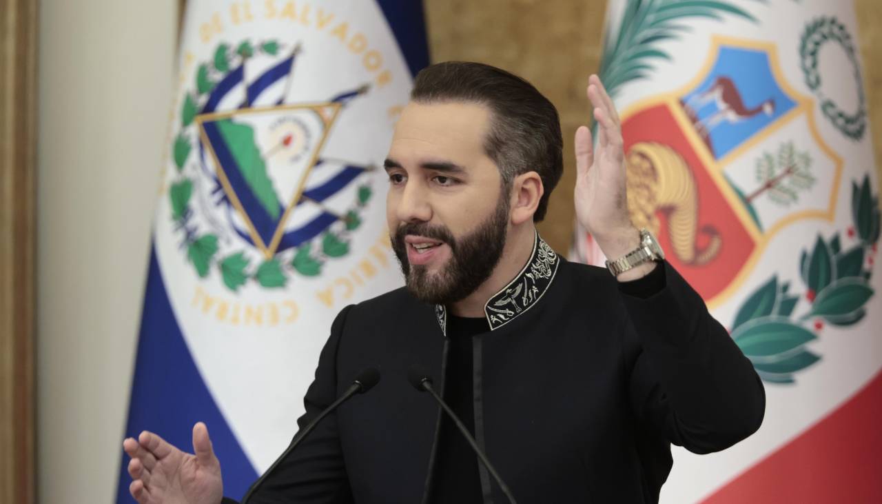 Bukele despliega militares de El Salvador en Haití para rescatar a soldados secuestrados y dice que no es invasión