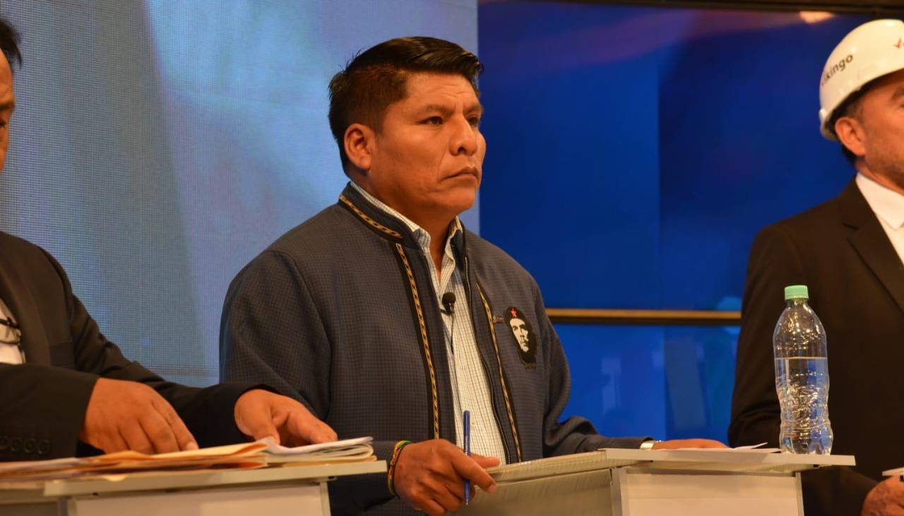 “Una cosa es ser dirigente y otra autoridad”: Loza fue cuestionado por conflictos en la gestión de Evo y bloqueos en Cochabamba