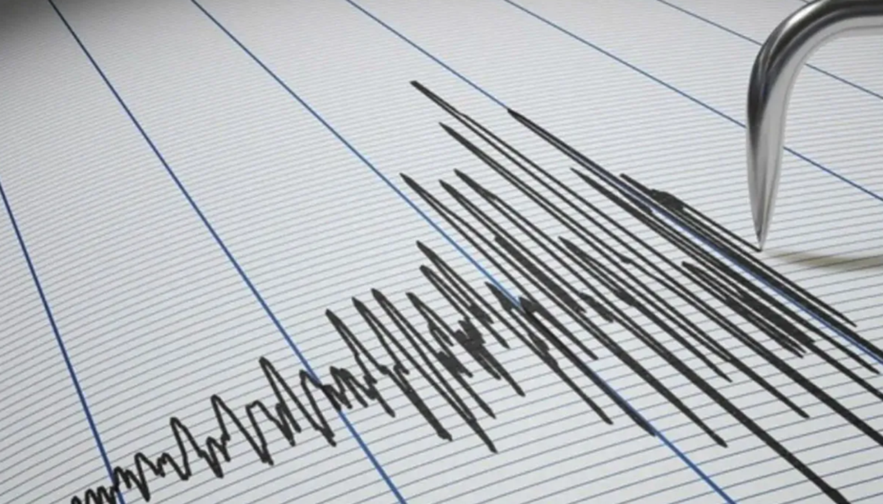 Terremoto de magnitud 7 en China deja al menos 16 muertos y 32 heridos 