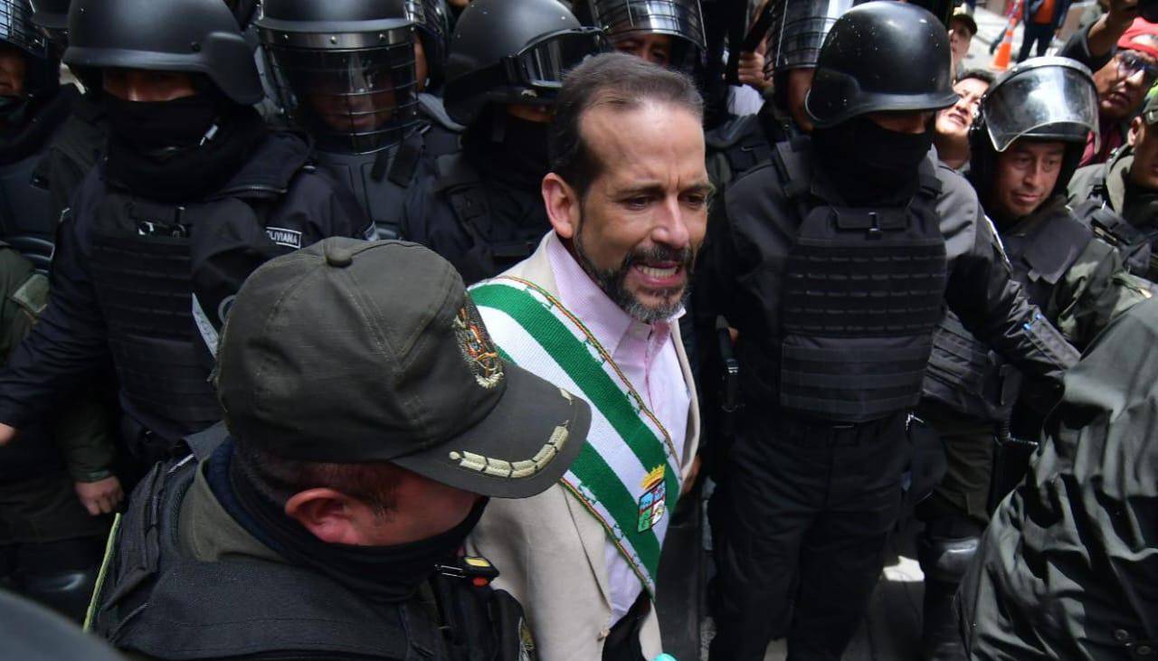 Niegan petición para que Camacho se defienda en libertad por el caso crisis 2019