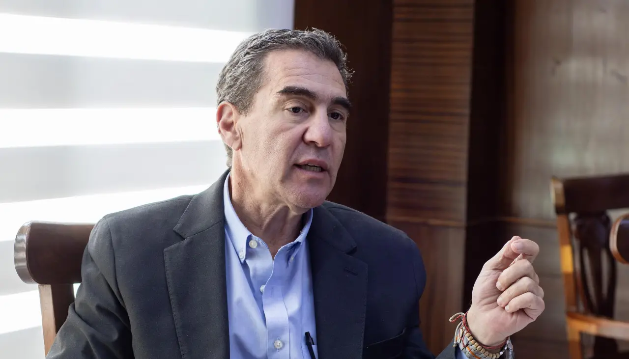 Ministro de Planificación dice que créditos de libre disposición son para cubrir deudas de anteriores administraciones