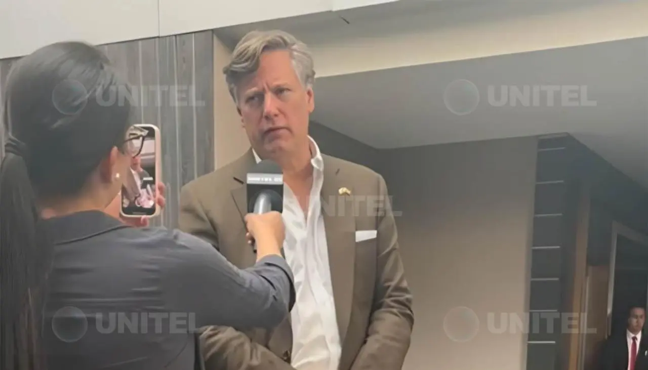 Subsecretario de Estado de EEUU: “Estoy aquí para apoyar al pueblo y al nuevo gobierno de Bolivia”