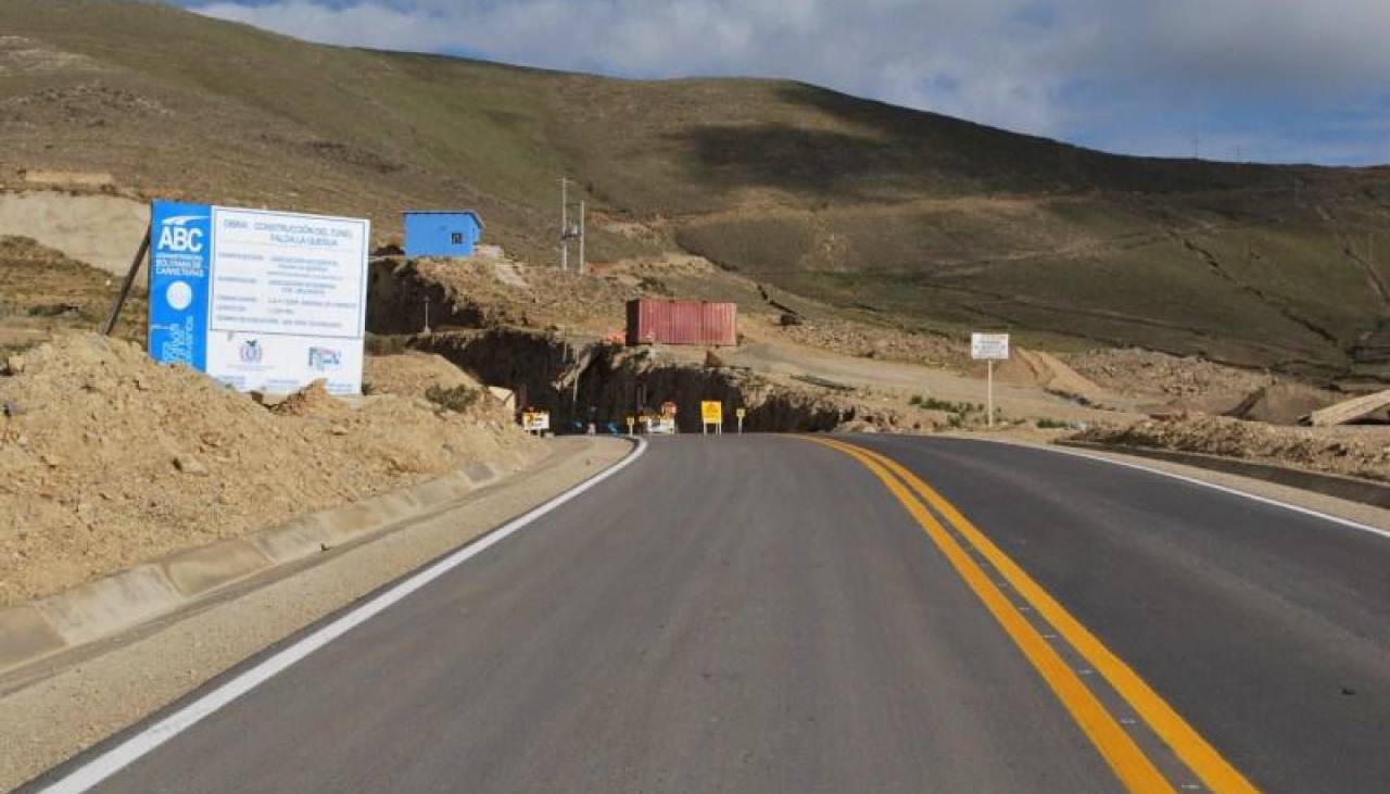 Lista de pasajeros que iban a bordo del bus que volcó en la carretera cerca de Camargo