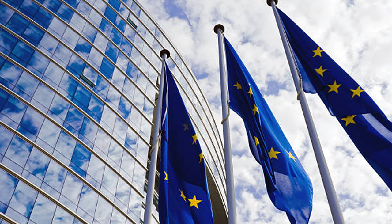 Unión Europea incluye a Bolivia en lista de países de alto riesgo por “deficiencias” en prevención del lavado de dinero