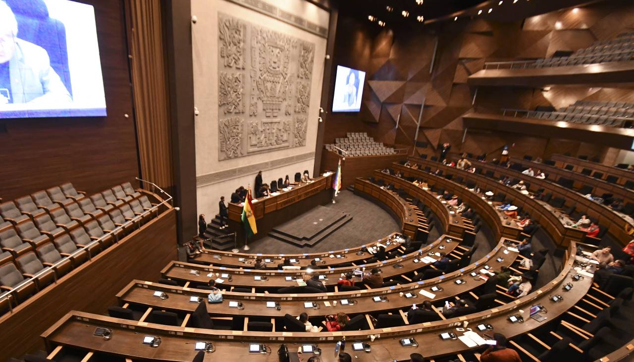 Por segunda vez, convocan a reinstalar la sesión de la ALP este jueves para tratar un crédito de $us 30 millones