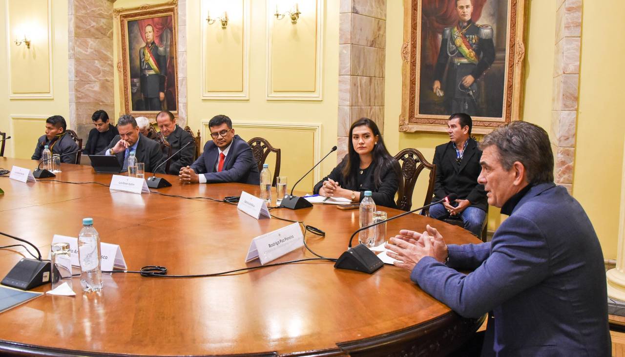 Gobernaciones acuerdan mesas técnicas para el 5 y 12 de octubre para profundizar cronograma del 50-50