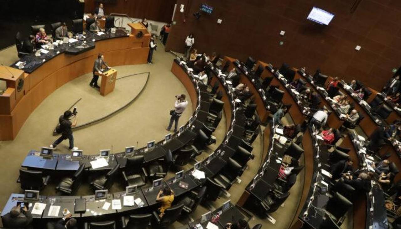 El Senado de México aprueba la reforma que prohíbe la doble nacionalidad a gobernantes