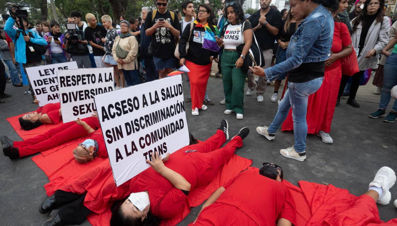 Perú retira la transexualidad y el travestismo de los trastornos mentales
