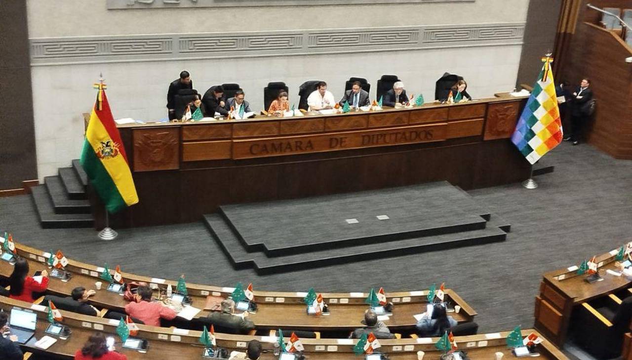 Diputados y Senadores sesionan este jueves para definir las 22 comisiones y 57 comités