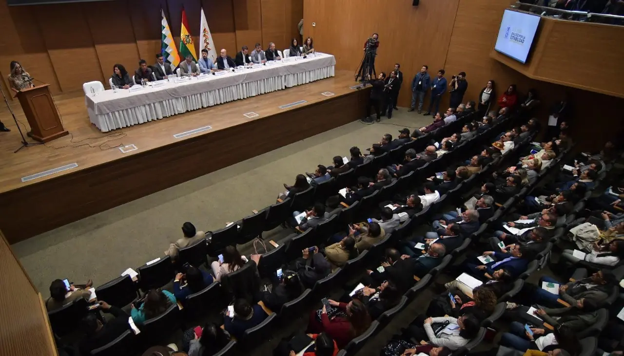 En medio de las protestas, el Gobierno presenta este viernes las conclusiones de las mesas técnicas y los posibles ajustes al DS 5503