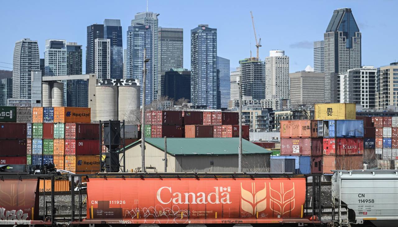 Canadá activa aranceles de represalia a 20.000 millones de dólares de productos de EEUU