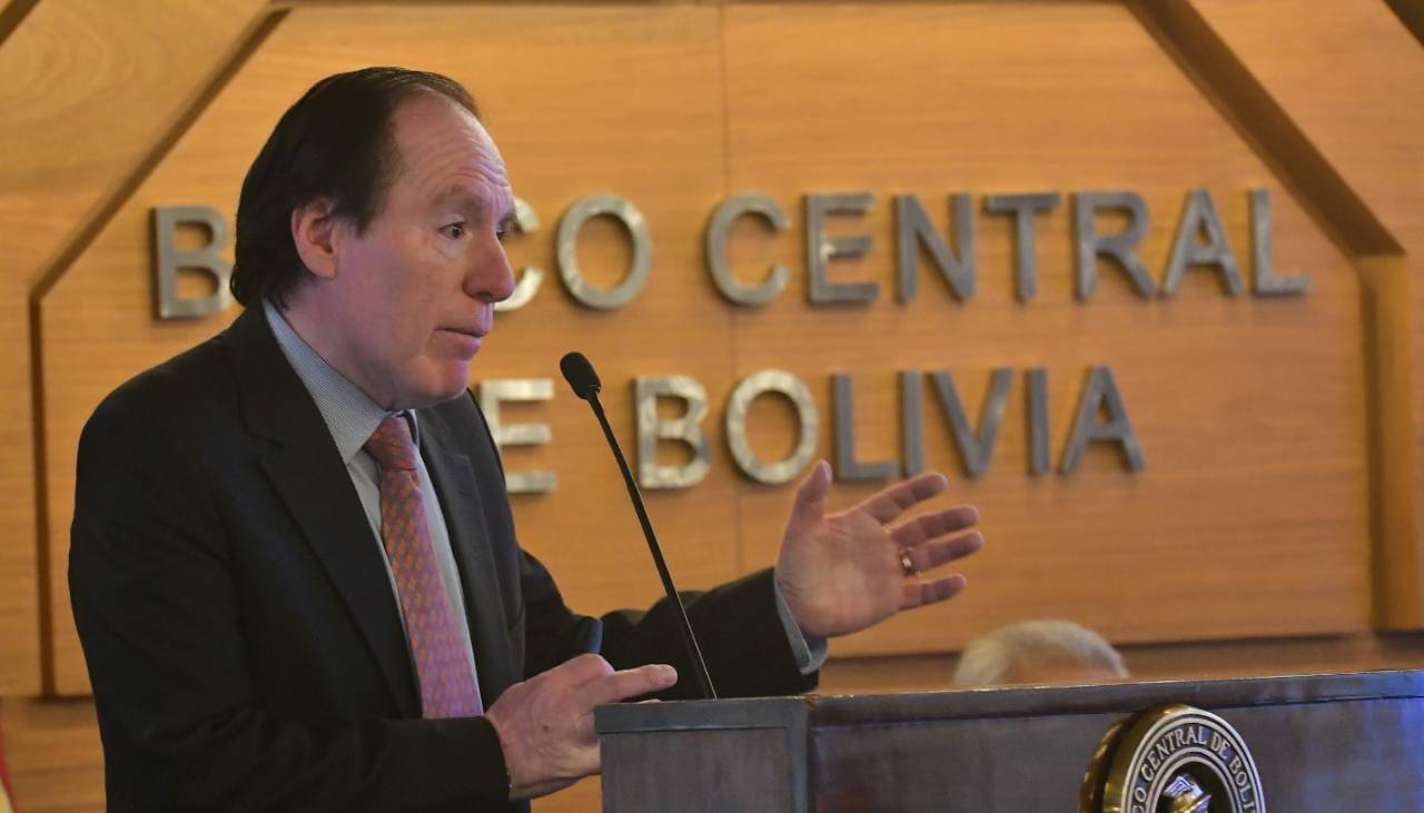 BCB lanza aplicación para verificar validez de billetes y dice que no se anuló toda la serie B por el elevado costo que representa