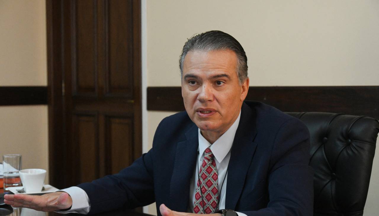 Bolivia y DEA retoman investigaciones conjuntas sobre narcotráfico después de 18 años