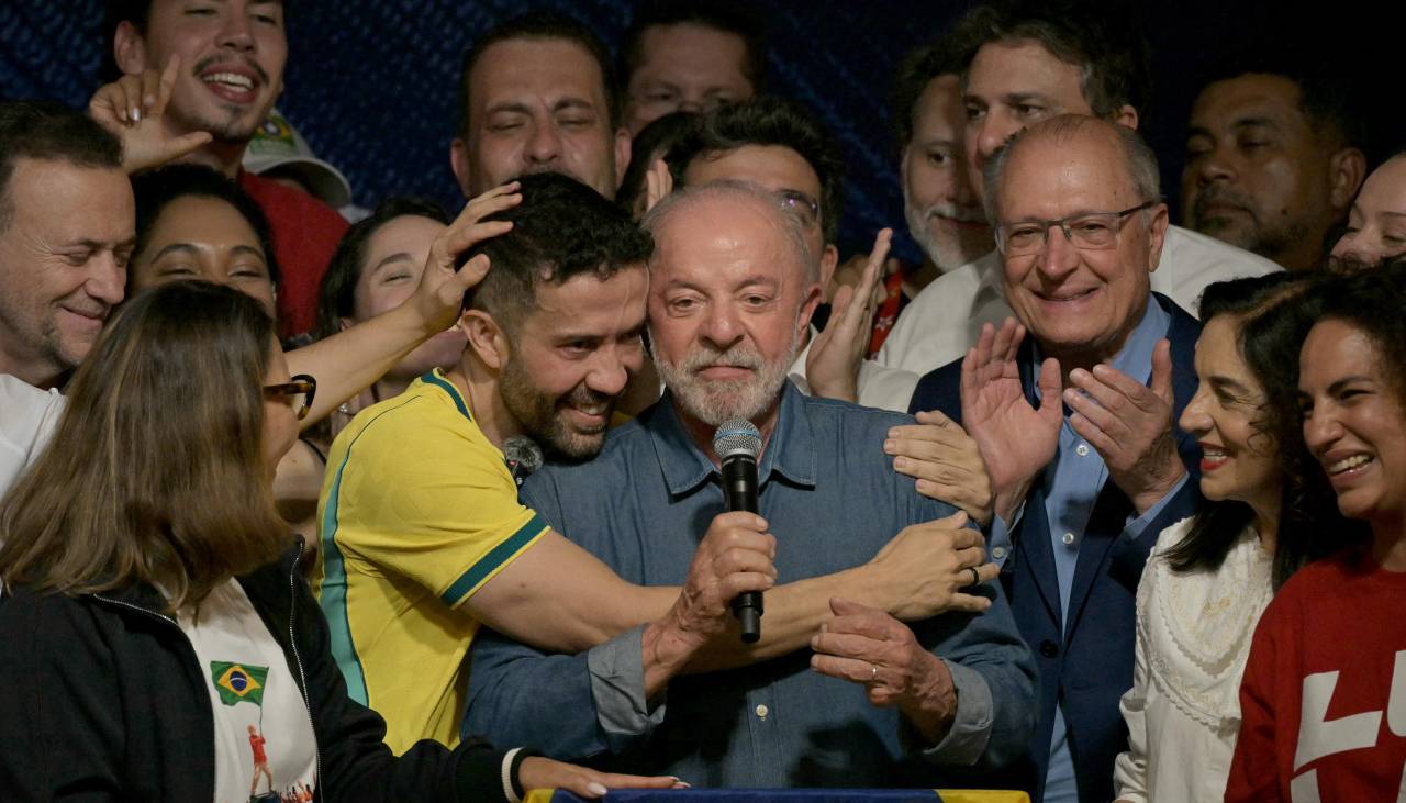 ¿Quién es el “general” André Janones, el arquitecto digital de la reelección de Lula?