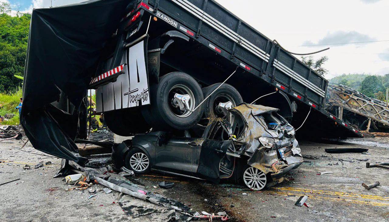 Accidente de ómnibus deja más de 30 muertos en Brasil