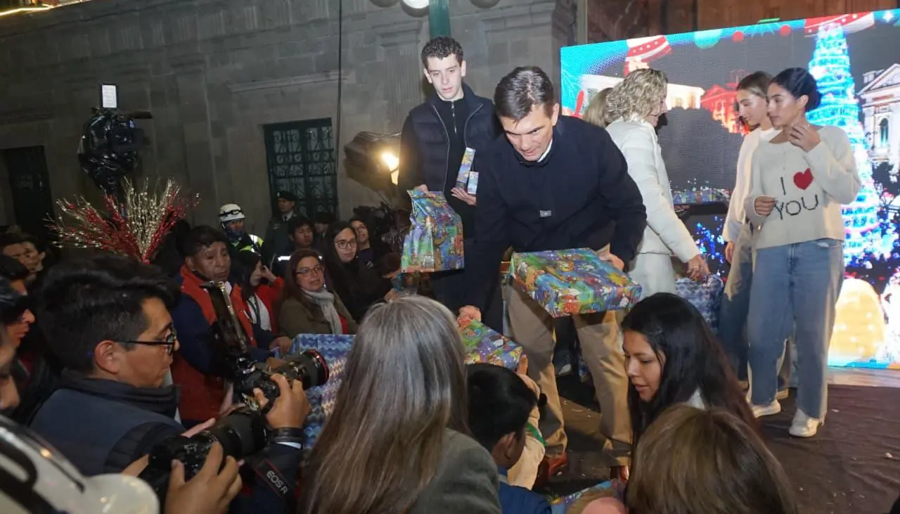 Paz dice que la Navidad le dará un mejor futuro a Bolivia y agradece créditos aprobados en la ALP 