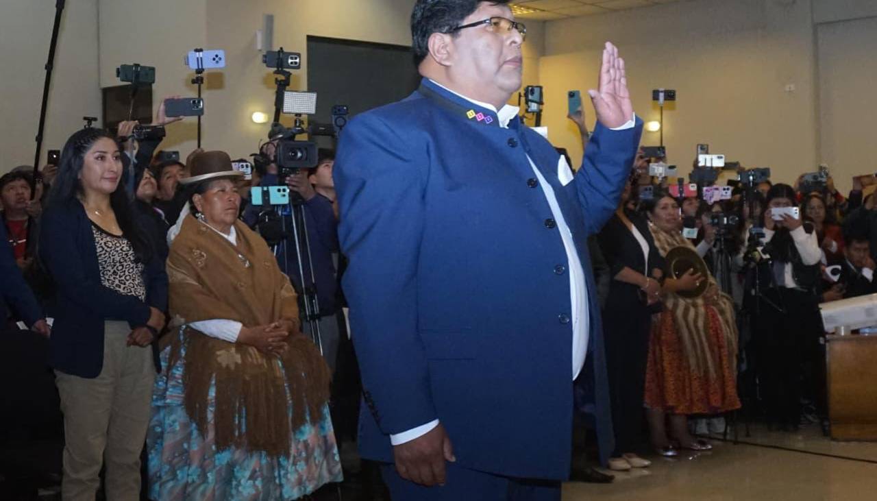 Eliser Roca asume la Alcaldía de El Alto con un llamado a la unidad y al desarrollo integral