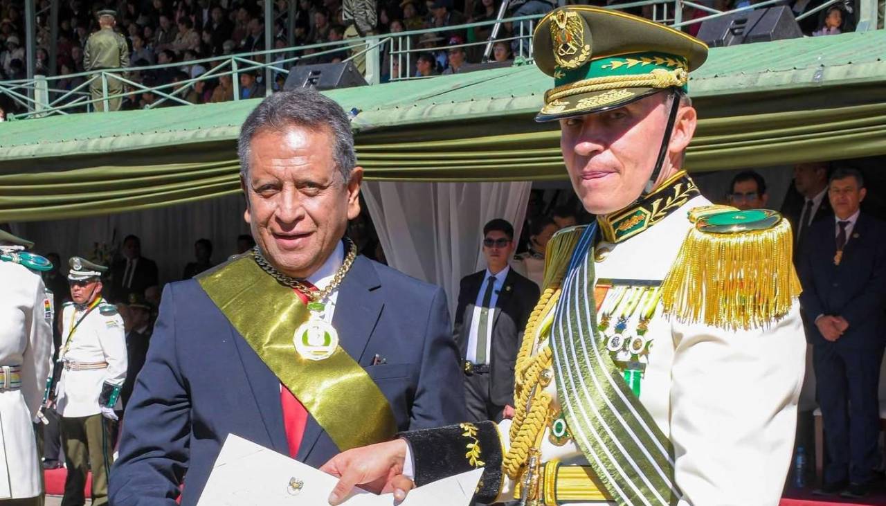 ¿Qué decisión tomará el Gobierno sobre el jefe de la Policía? Sokol revela una charla con Oviedo