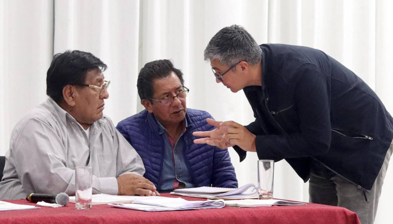 Se descarta el paro del lunes: Gobierno y Confederación de Choferes llegan a un acuerdo